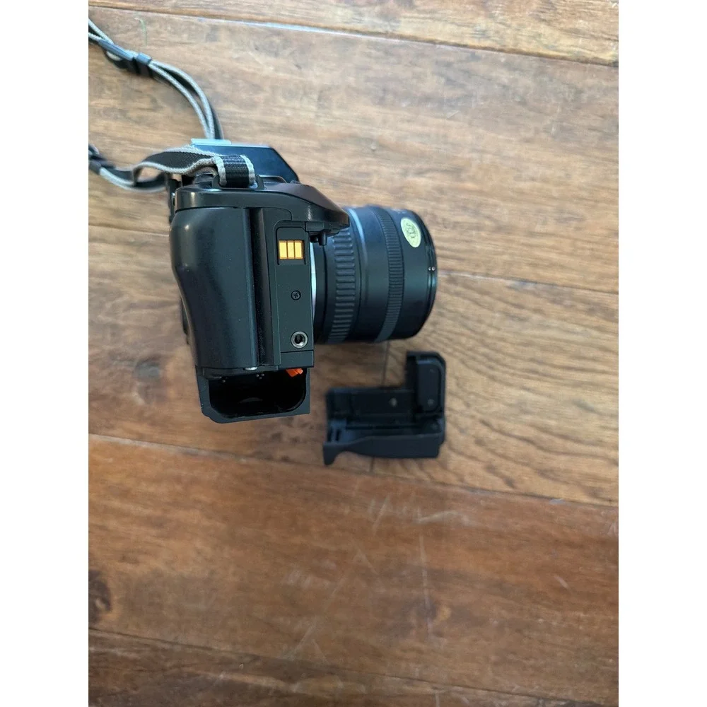 Canon EOS 650 35mm SLR Film Camera with EF 35-70mm f/3.5-4.5 Lens & Date Back